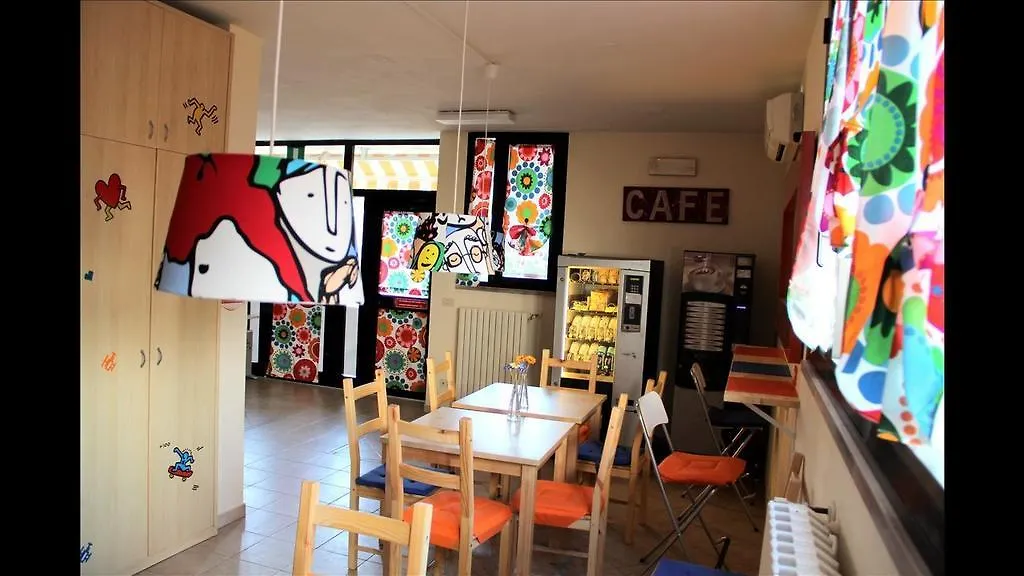 Hostel Pisa Villa Giulia Italy